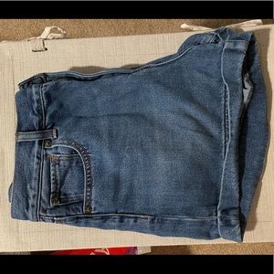 American Eagle Mom Short